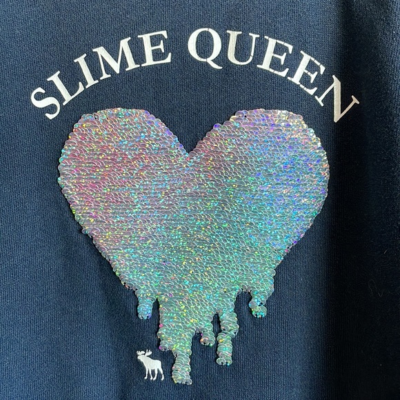 Abercrombie Size 5/6 - flip heart! - Picture 4 of 6